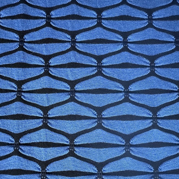 NWOT Banana Republic Geometric Print Top - size XL - Picture 5 of 7